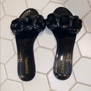 chanel jelly sandals 2019